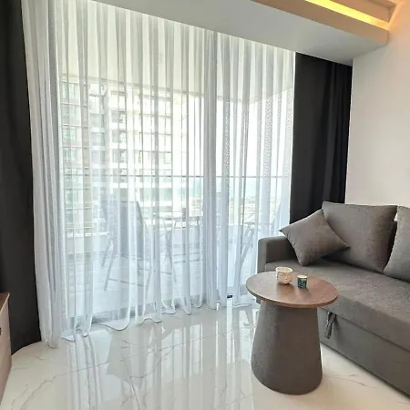 Grand Sapphire Luxury Residences 7 By Myguest Cyprus