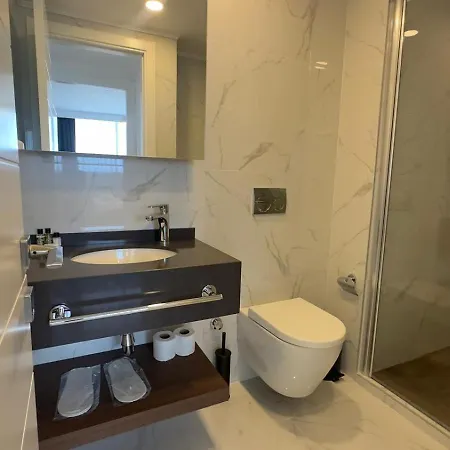 Grand Sapphire Luxury Residences 7 By Myguest Cyprus
