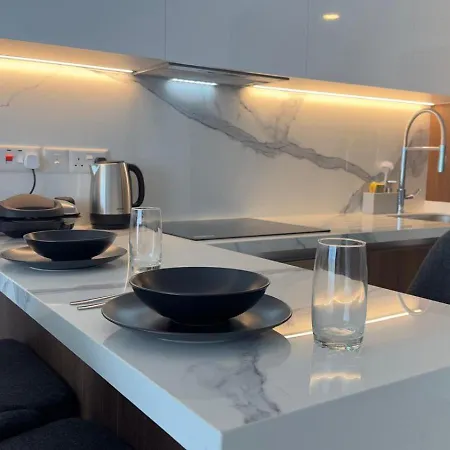 Grand Sapphire Luxury Residences 7 By Myguest Cyprus